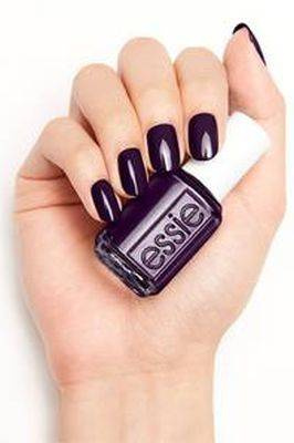 Essie Lakier Do Paznokci 767 Berlin The Club 